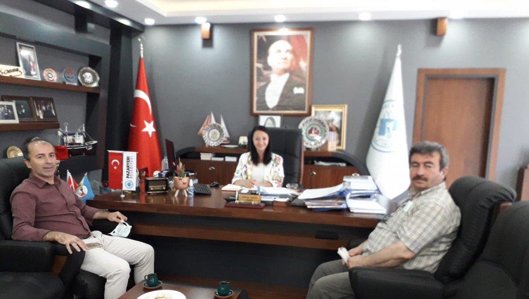 İlçe Milli Eğitim Müdürümüz Mahmut EKİNCİ ve Şube Müdürümüz Mustafa OKUR, Belediye Başkanı Zekiye TEKİN'e Ziyarette Bulundu.